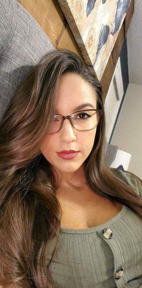 Arianna Marie pretty star archive