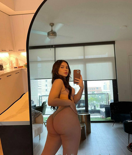 blonde babe onlyfans art naked photos