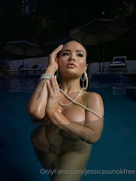 Jessica Sunok pornstar adult photo