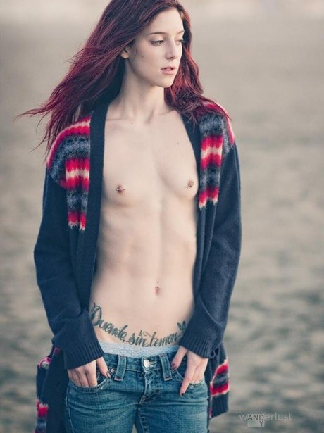 Cam Damage model pretty photos