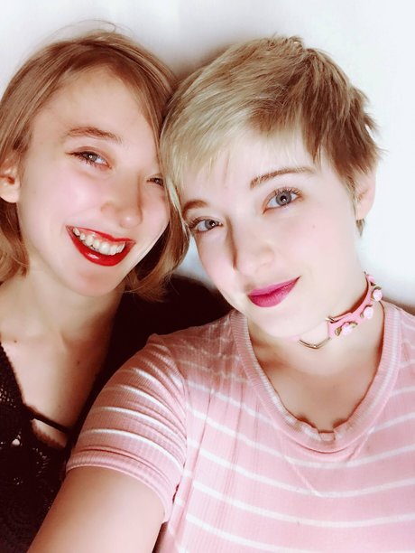 Carmex model top gallery