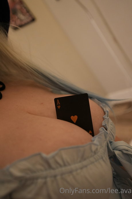 Holly Ava star nudes archive