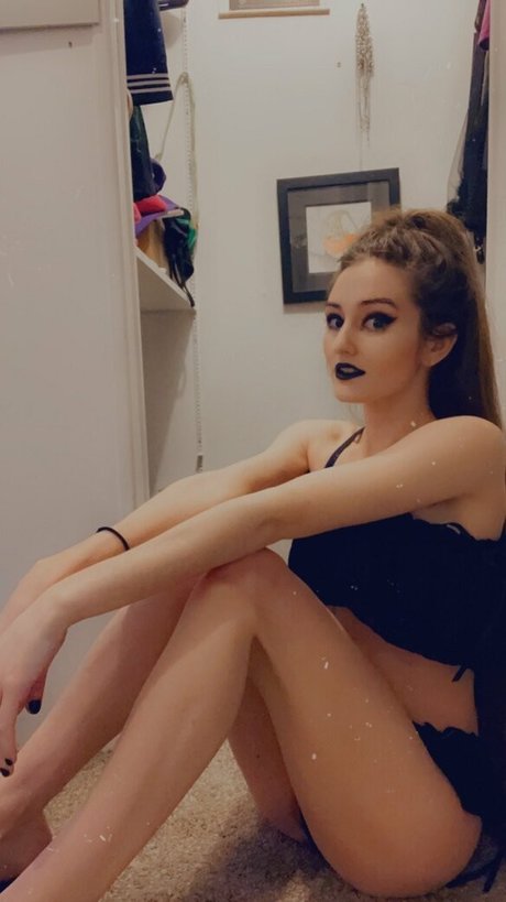 lesbian anal strapon onlyfans hd pictures