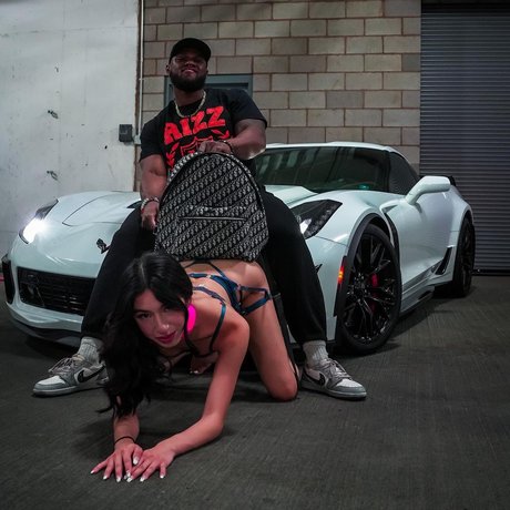 Camila Cream porn model images