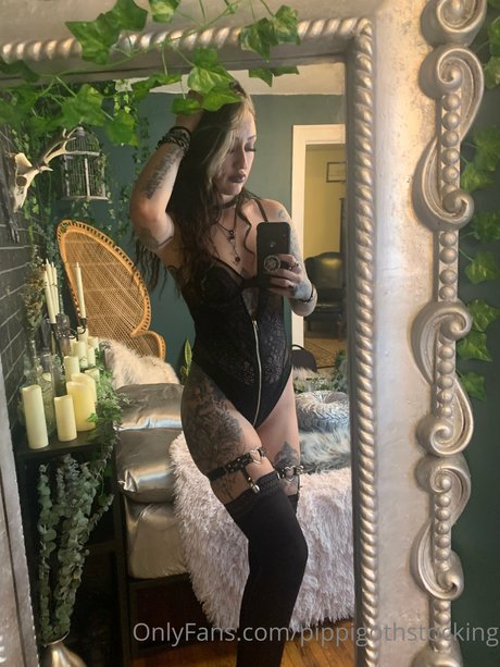 PippiGothStocking star erotic photos