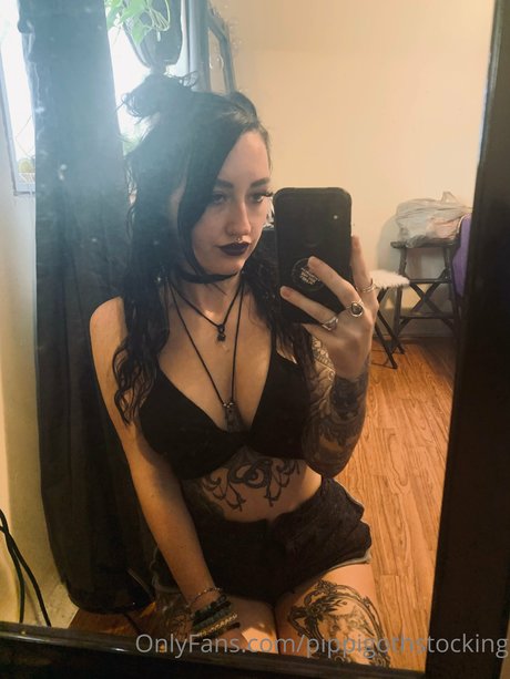 PippiGothStocking high quality star archive