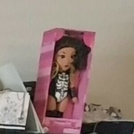 Sarah the Rebel pretty star image