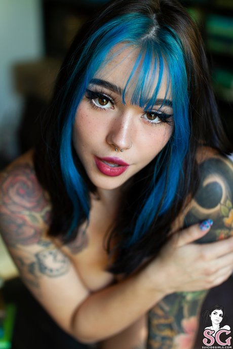 Moodie Maggie pornstar naked pic