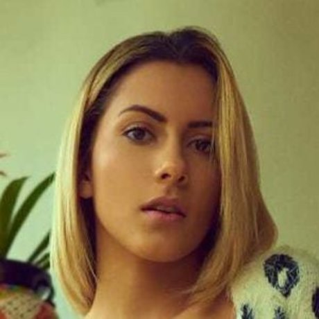 Keniamusicr model hot pic