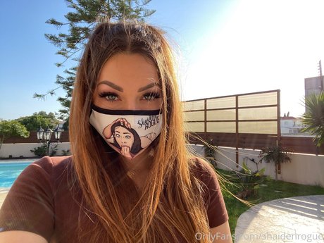 Shaiden Rogue model erotic img