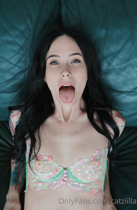 lesbian pussy onlyfans beautiful archive