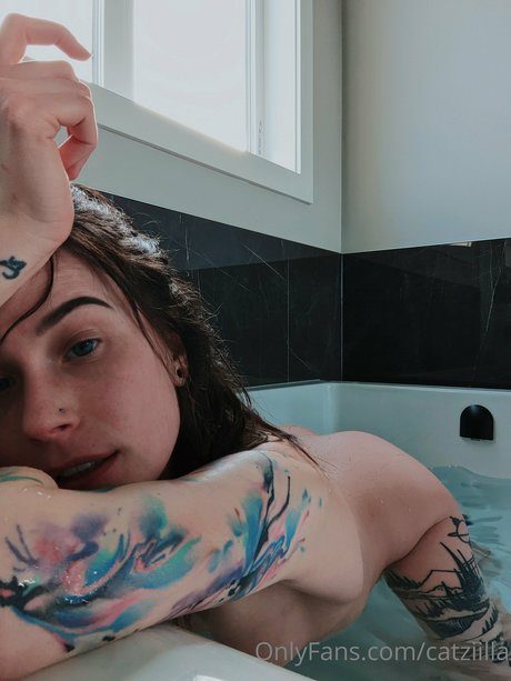 fat pussy onlyfans adult image