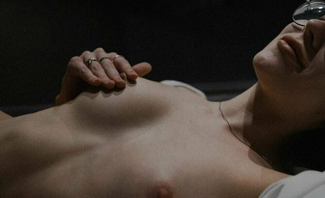 Julie Hielbert model high quality pics