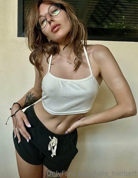 Julie Hielbert art pornstar pic