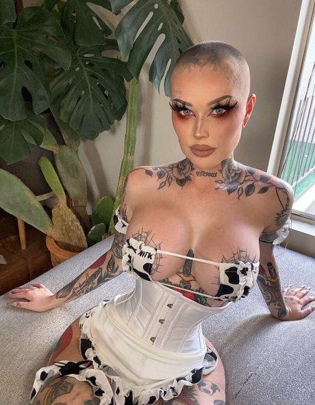 Embodoe sex actress picture