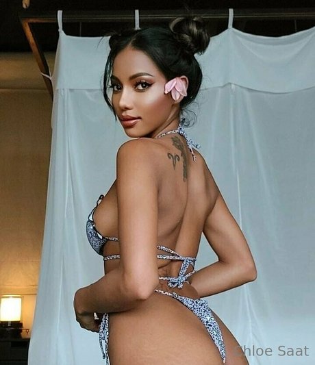 Chloe Saat free pornstar picture