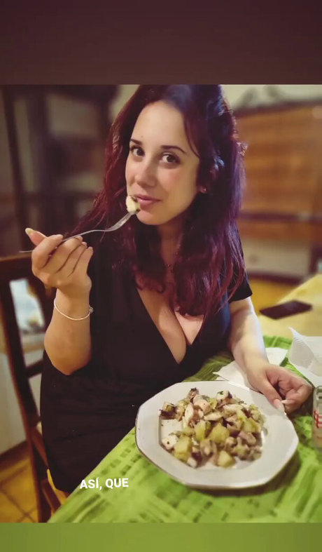 princygiuls nude model photo