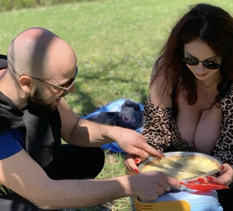 skinny blonde milf onlyfans sex image