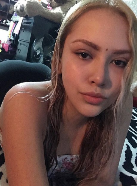 stephanie scarleth beautiful model images