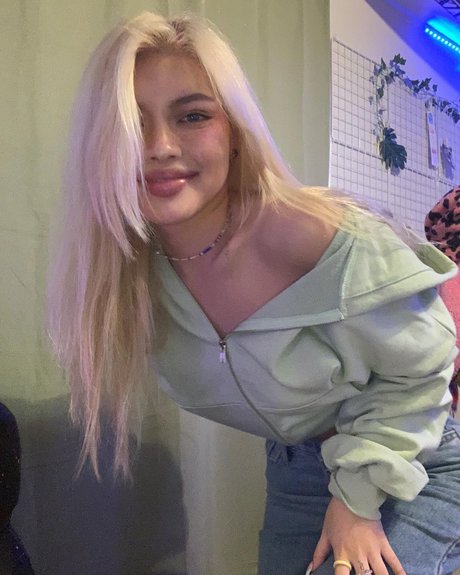 diakimeko perfect model photos