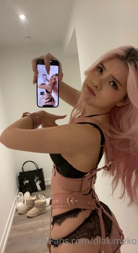 influencer girls onlyfans sexy naked picture