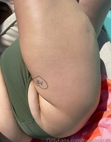 tonsasarah erotic pornstar photo