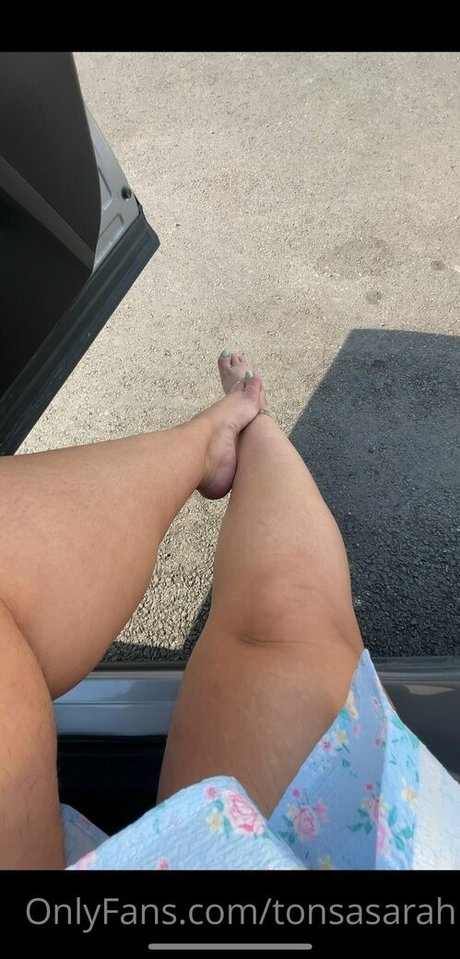 tonsasarah model adult gallery