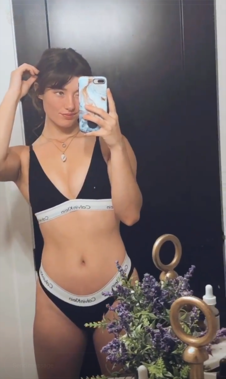 _Brooklyn Babe model nice galleries