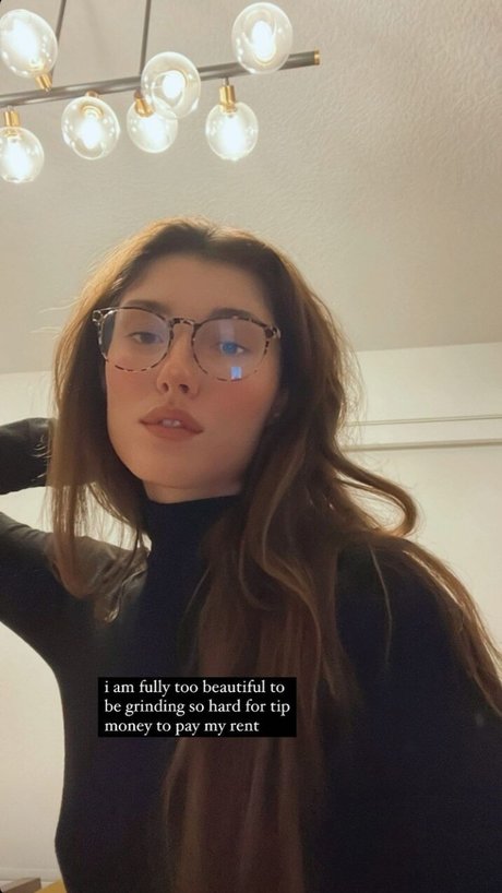 _Brooklyn Babe pornstar top photo