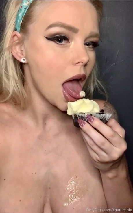 nude strip onlyfans pornographic picture