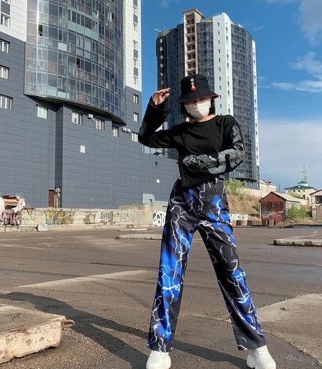 Ninja Vi art pornstar images