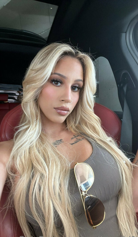 Emilyy Wild Profile photo