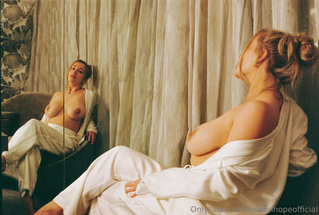 Avalon Hope star nude photos