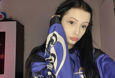 boots onlyfans hot archive