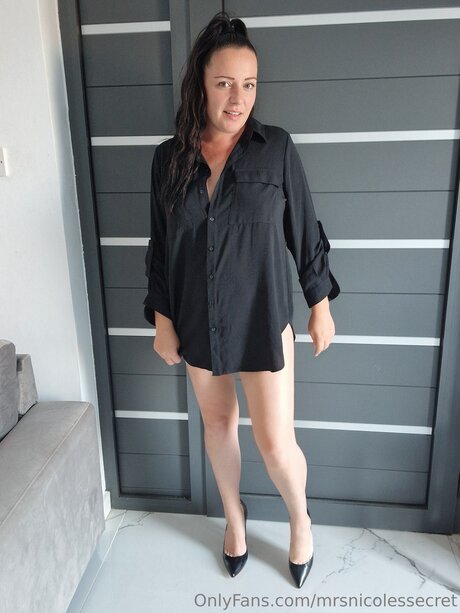 mrsnicolessecret perfect model pictures