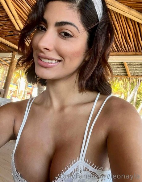 leonayla naked actress galleries
