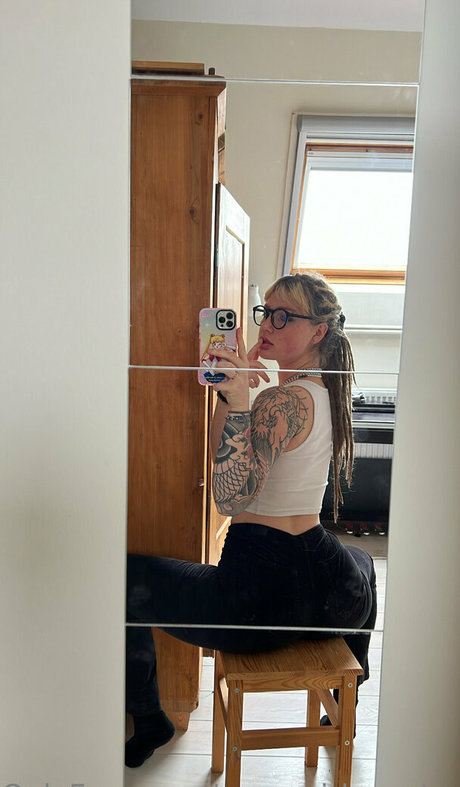 ass spread onlyfans erotic picture