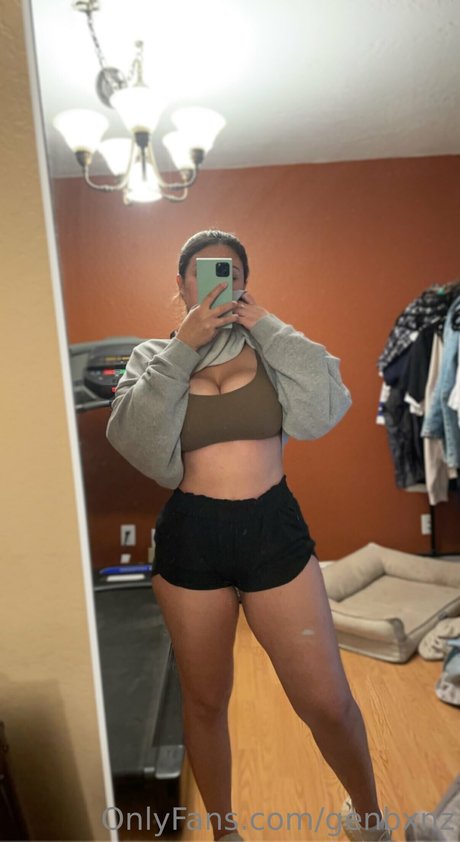 giantess onlyfans nude picture