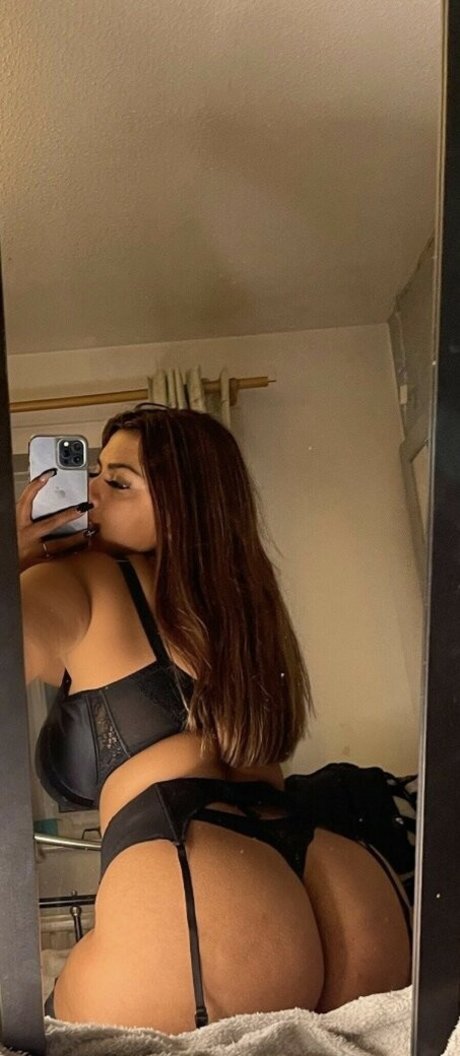 Shahira x pornstar naked image