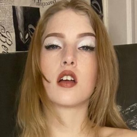 Octavia Red model sex pictures