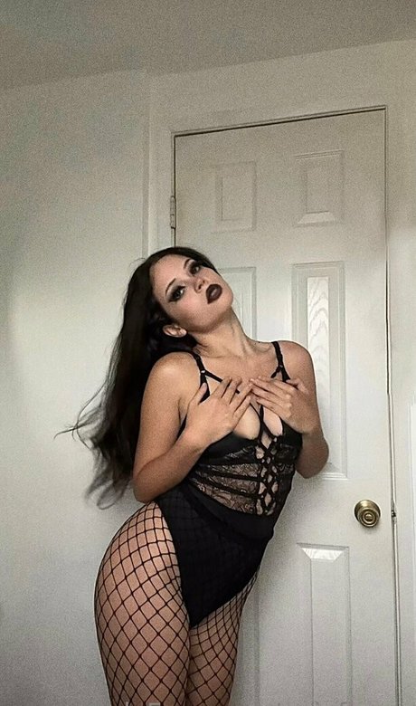goth princess onlyfans exclusive pics