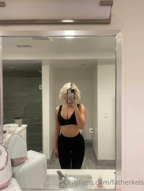 Kelsey Calemine Quick photo