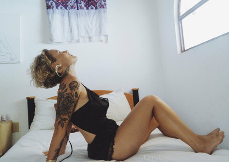 breastmom high quality star pic