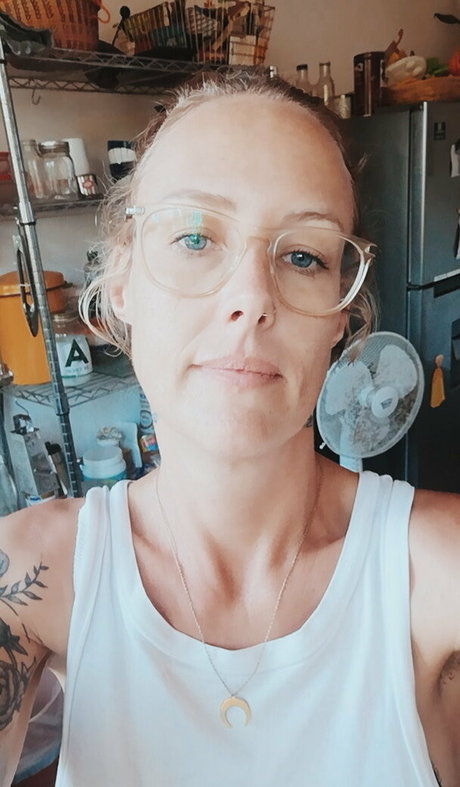 breastmom star erotic pics