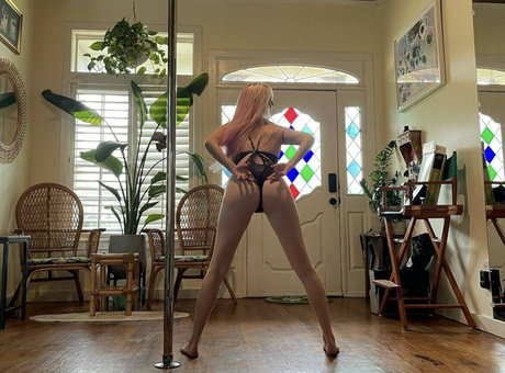 Taylorwould erotic pornstar images