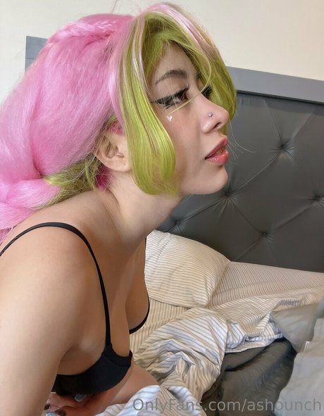 Ashounch sexy model pics