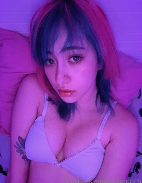 Ashounch star adult photo