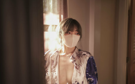 Hong Kong Doll star naked img