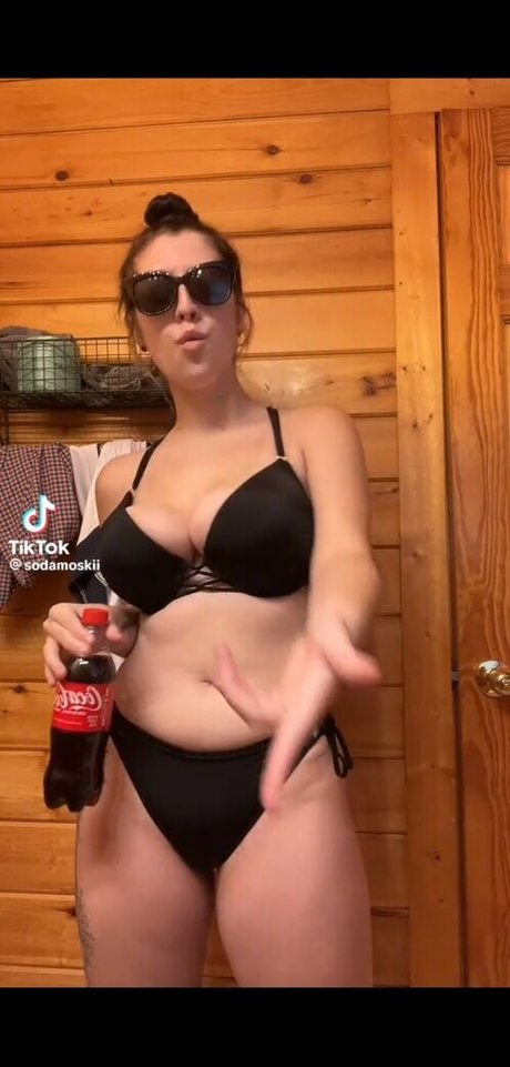 Sodamoskii pornographic model pics