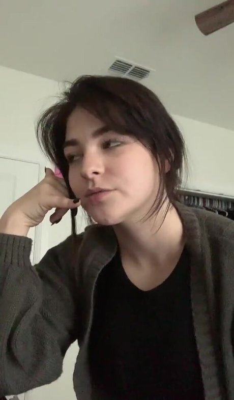 Riley F erotic pornstar images